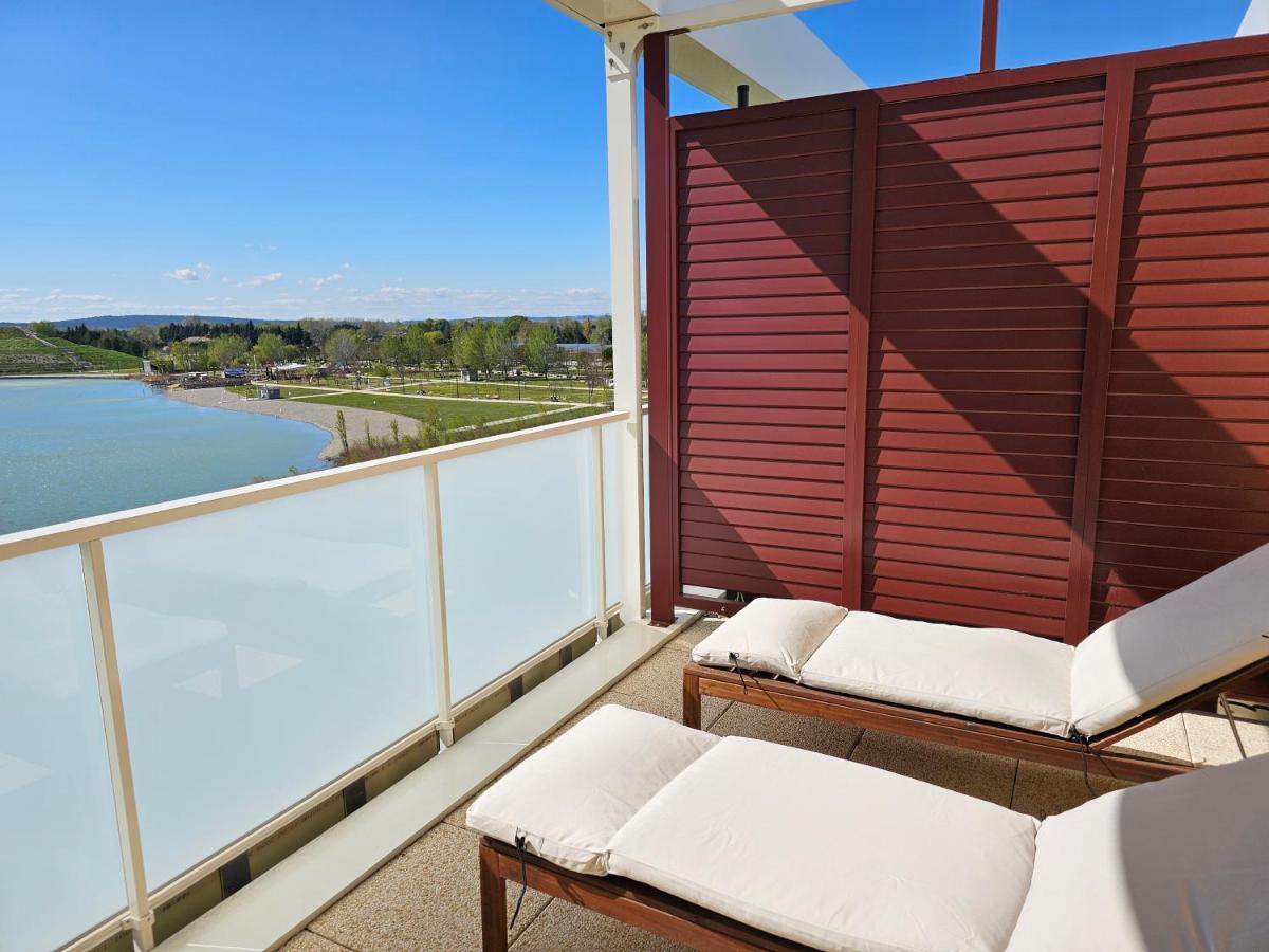 Lakeside Provence - Appartement 4 Etoiles Face Au Lac De Monteux Exterior foto